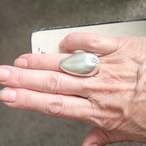 BELLA Bee Ring 💍  🐝 🐝 🐝 🐝